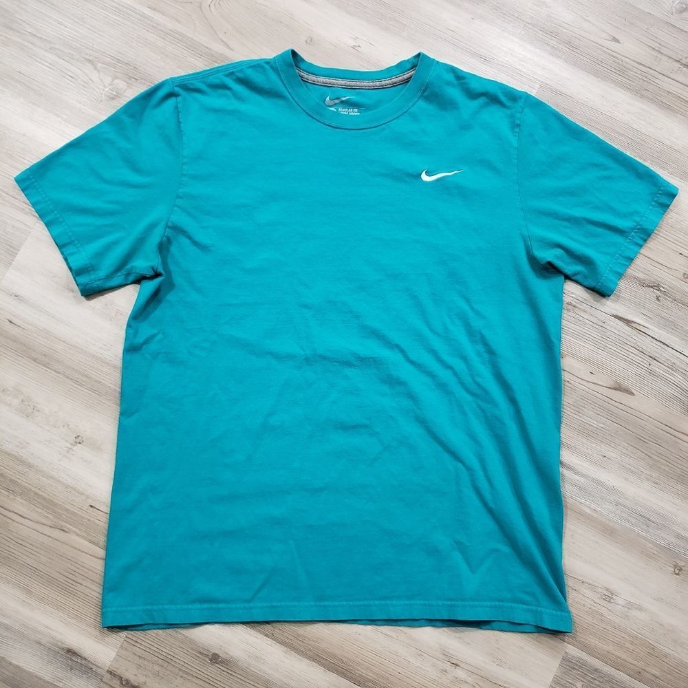 men's Nike t-shirt turquoise size large